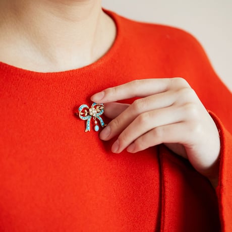 bow brooch *turquoise & pearl