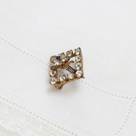 club brooch *paste stone