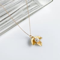 old cut paste leaf pendant * 10ct yellow gold chain