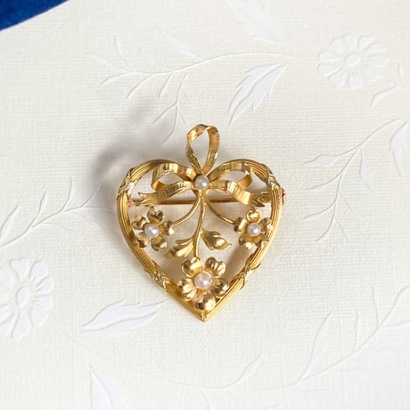 heart pendant brooch *18ct gold and pearl