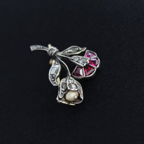 gem-set floral brooch *ruby, diamond & pearl