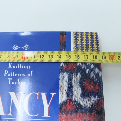 【古本】B4_064 Fancy Feet Traditional Knitting Patterns of Turkey/Anne Zilboorg