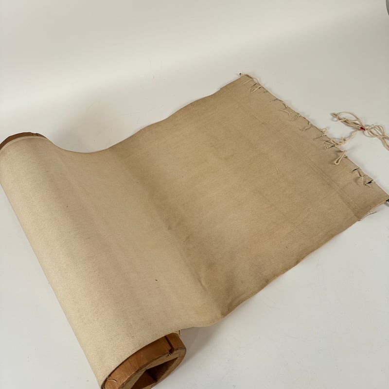 高級‼️縁飾りの有る金被せ切羽二枚一組 兜飾り 銀白矧ぎ合わせ鉢 桜金具正絹糸縅 8号兜 三日月台 | 商品