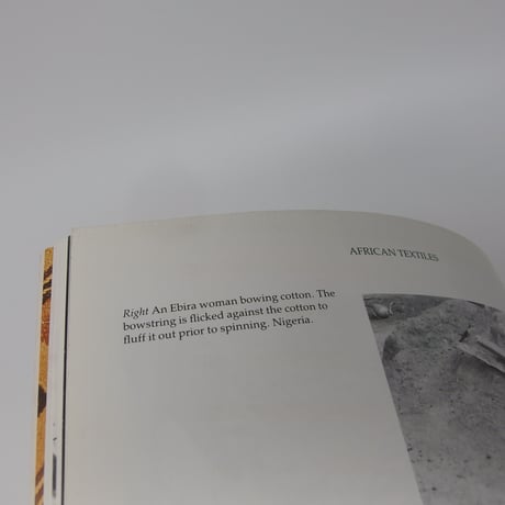 【古本】B3_037　AFRICAN TEXTILE / John Picton & John Mack