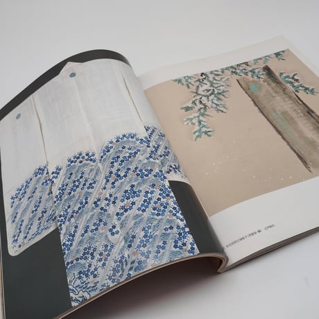 【B7_104】 日本の伝統美術にみる 展覧会「日本の色」赤・紫・藍・ 黄・緑・茶・黒・白・金・銀の世界 /朝日新聞社
