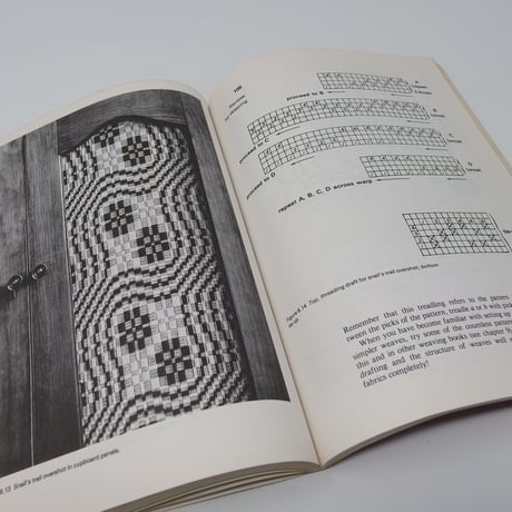【古本】B3_078　Weaving, Spinning, and Dyeing /  Virginia G. Hower