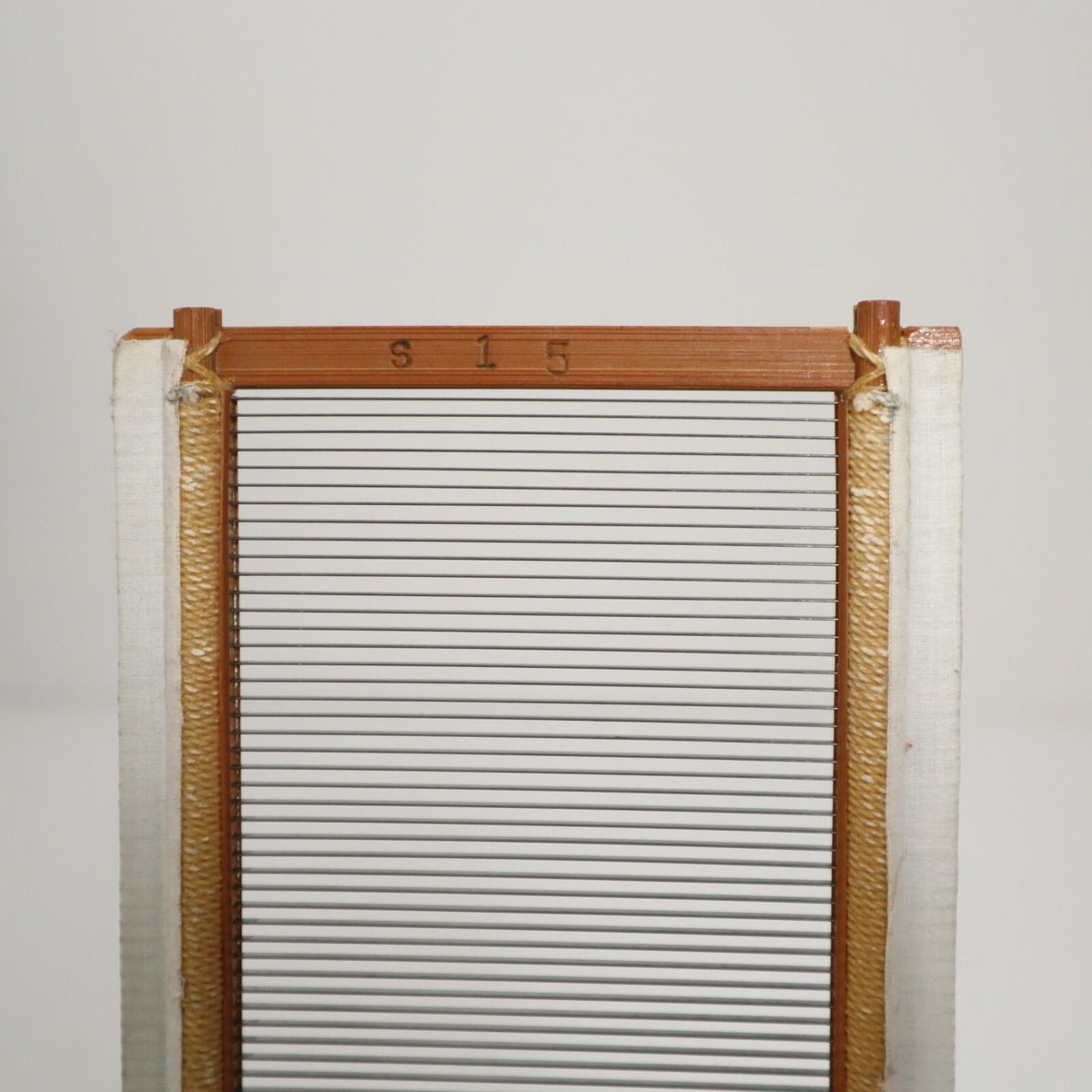 W004】金筬 鯨15羽 内寸103.2cm | 染め・織り道具 SHIRO. W004】金筬 鯨15羽 内寸103.2cm | 染め・織り道具 SHIRO.