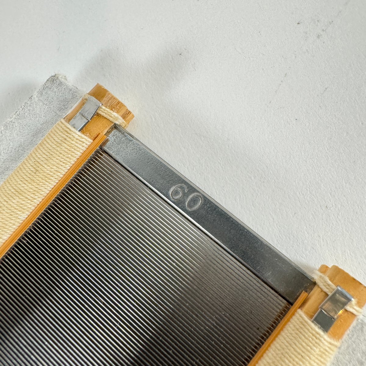 D597】<オサクマリード>金筬 鯨60羽 内寸50cm | 染め・織り道具 SHIRO.