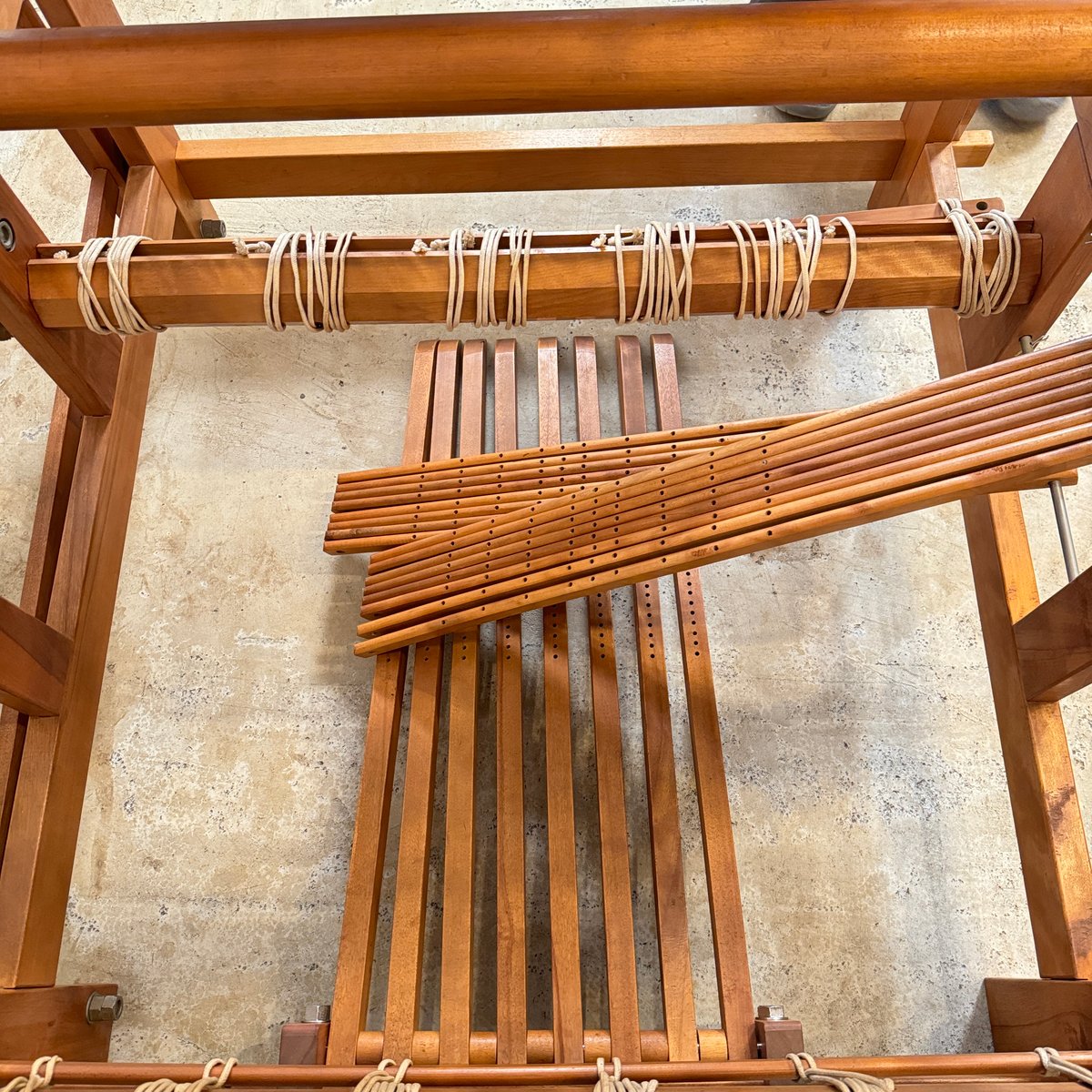 機織り機東京手織機 120㎝幅 筬3枚整経台糸通し