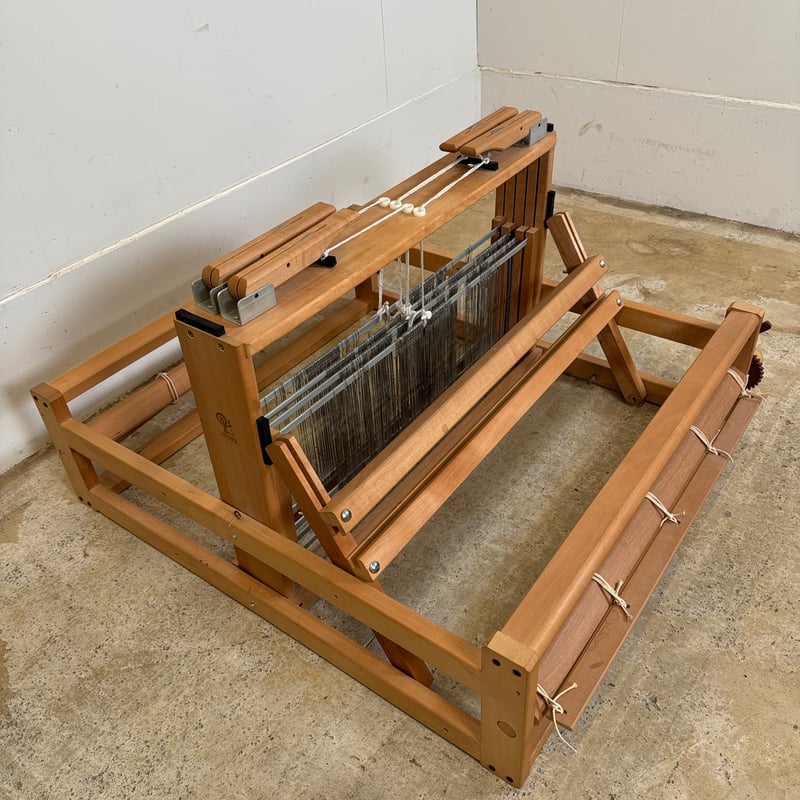 折りたたみ式織り機 4枚綜絖6本ペダル 織幅60cm