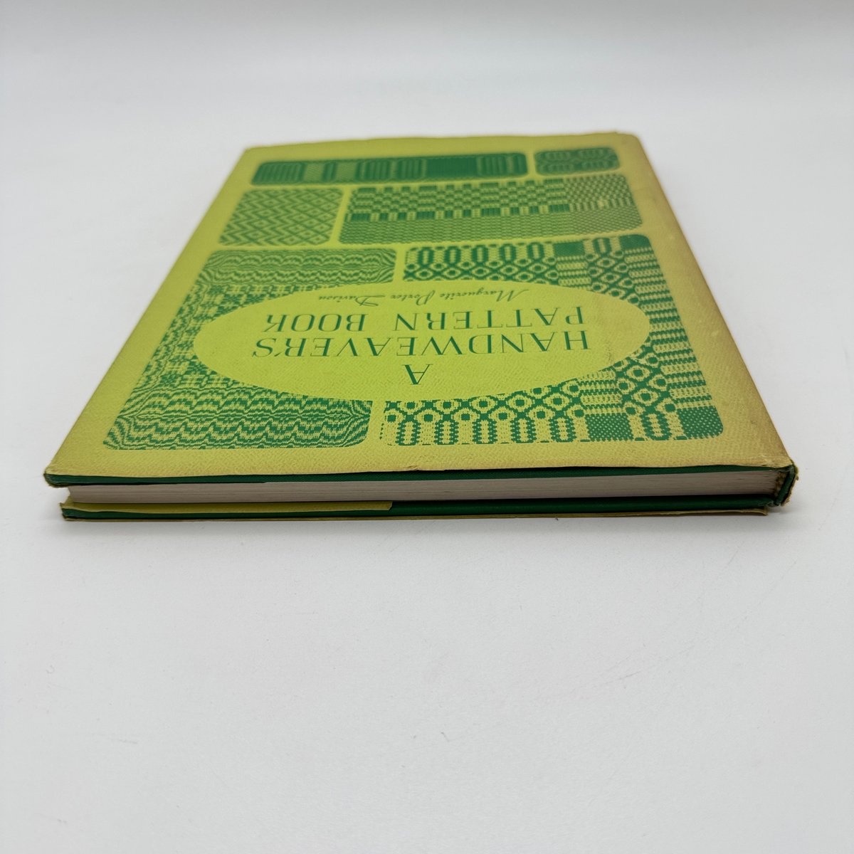 F1_022】A HANDWEAVER'S PATTERN BOOK REVISED EDI