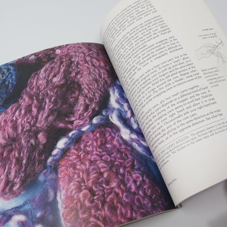 【古本】B4_003　Spinning Designer Yarns /Diane Varney
