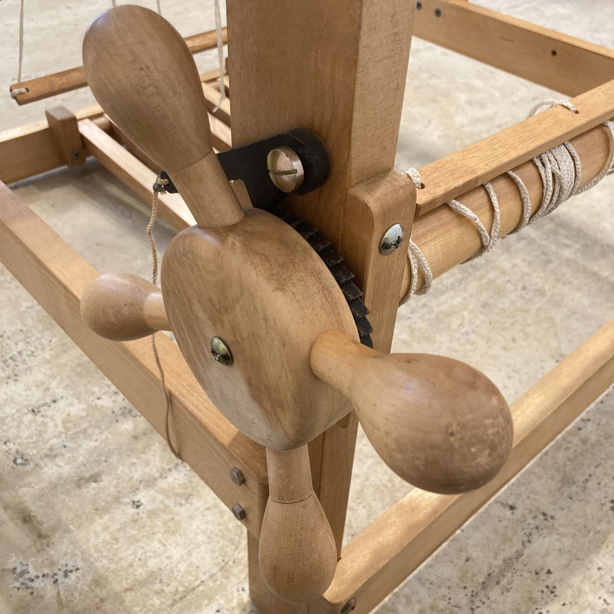 中古 手織り機 東京手織機 （9月中引き取り限定でお値引き可能）