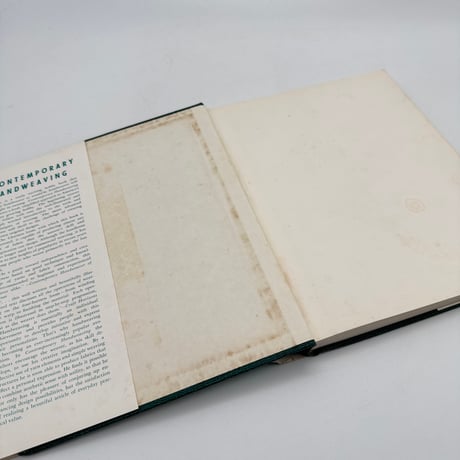 【F1_011】CONTEMPORARY HANDWEAVING. /Ruth Overman, Lula Smith