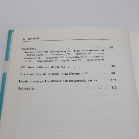 【古本】B5_003　Textilfibrer, egenskaper och användning   繊維の特性と用途