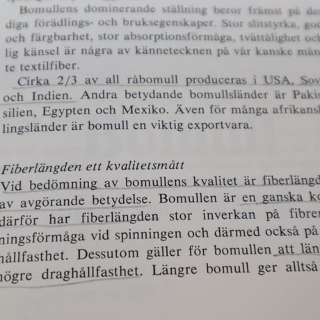 【古本】B5_003　Textilfibrer, egenskaper och användning   繊維の特性と用途