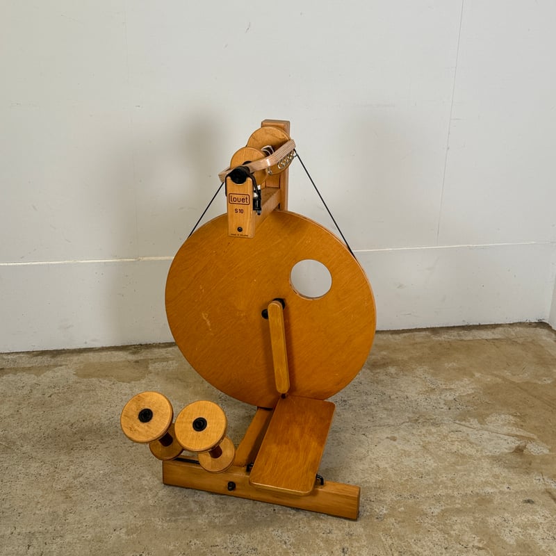 東京手織機　電動紡ぎ車1 電動紡ぎ車 紡ぎ用具 | 東京都板橋 | 東京手織機繊維デザインセンター