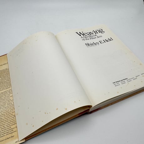 【F1_013】Weaving  A Handbook of the Fiber Arts /Shirley E. Held
