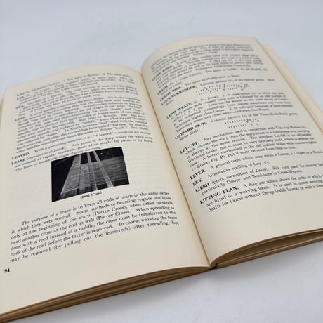 【F1_042】Encyclopedia of Hand-Weaving /Zielinski, Stanislaw A.
