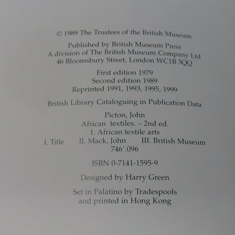 【古本】B3_037　AFRICAN TEXTILE / John Picton & John Mack