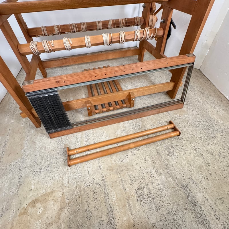 東京手織機　大管立て 織用具 | 東京都板橋 | 東京手織機繊維デザインセンター