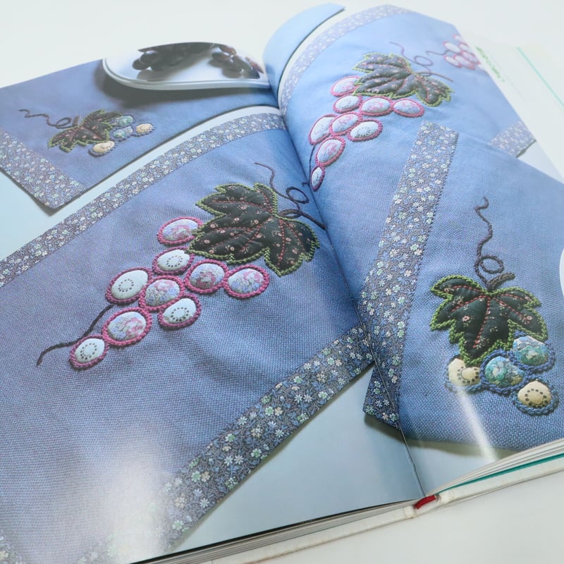 B4_067】フランス刺しゅう 実物大図案付 / 森山多喜子 | 染め・織り