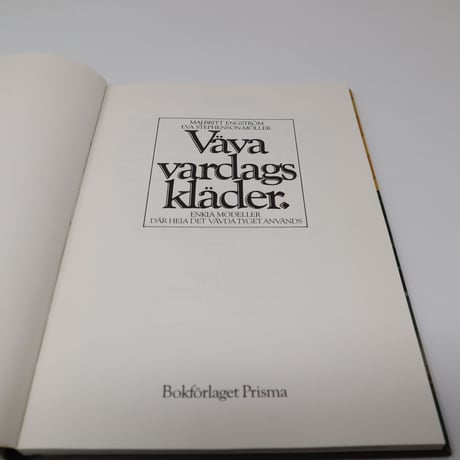 【古本】B4_098　Väva vardags kläder　北欧スタイルの普段着
