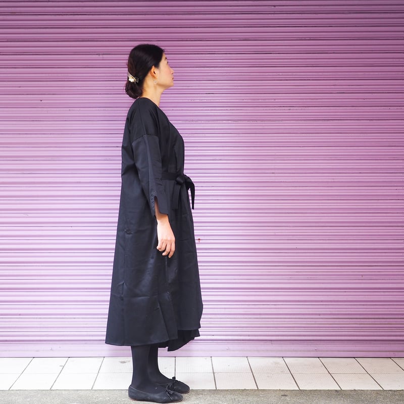 Jikonka アシンメトリーVネックワンピース | select shop Calli