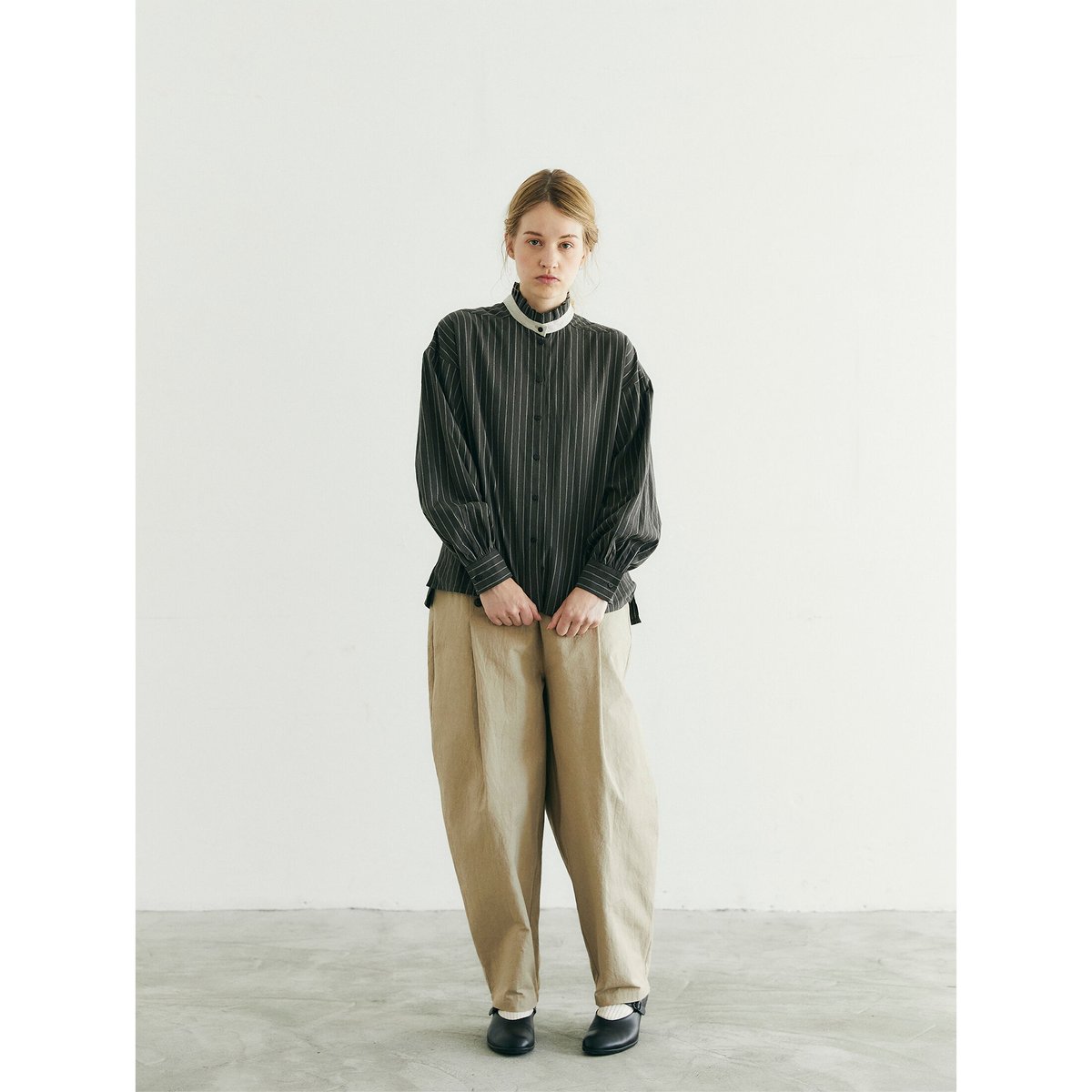 ほぼ新品✴︎ machatt ストライプ ラッフルフリル長袖ブラウス グリーン AMBIDEX Store △〇lasew フリルカラーブラウス(F