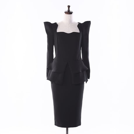 WITCHY FRILL ONEPIECE