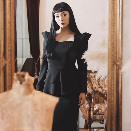 WITCHY FRILL ONEPIECE