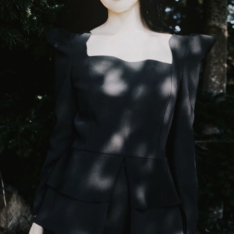 WITCHY FRILL ONEPIECE