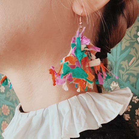 TARISMAN BROOM EARRINGS（２色：ピアス/イヤリング）