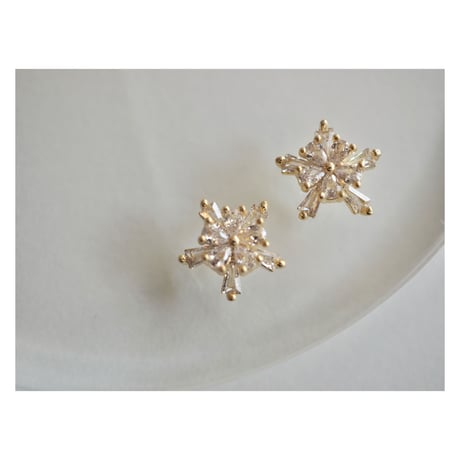 luxury zircon*snow crystal（ダブルフラワー）