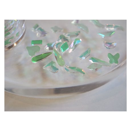 aurora crystal（ピンクグリーン）
