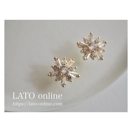 luxury zircon*snow crystal（フラワーゴールド）