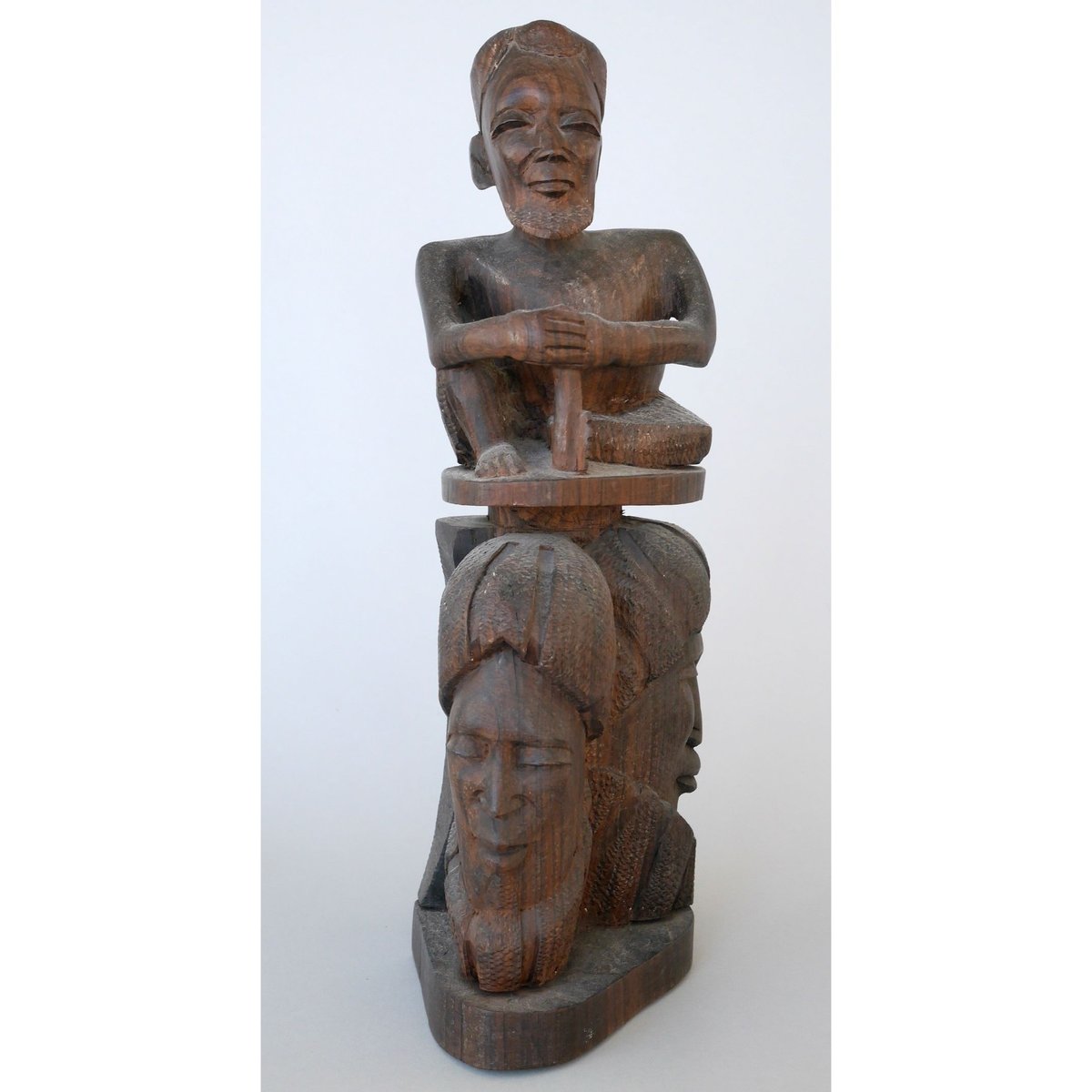 2つの顔に座る男性 | AFRICAN ART MUSEUM SHOP