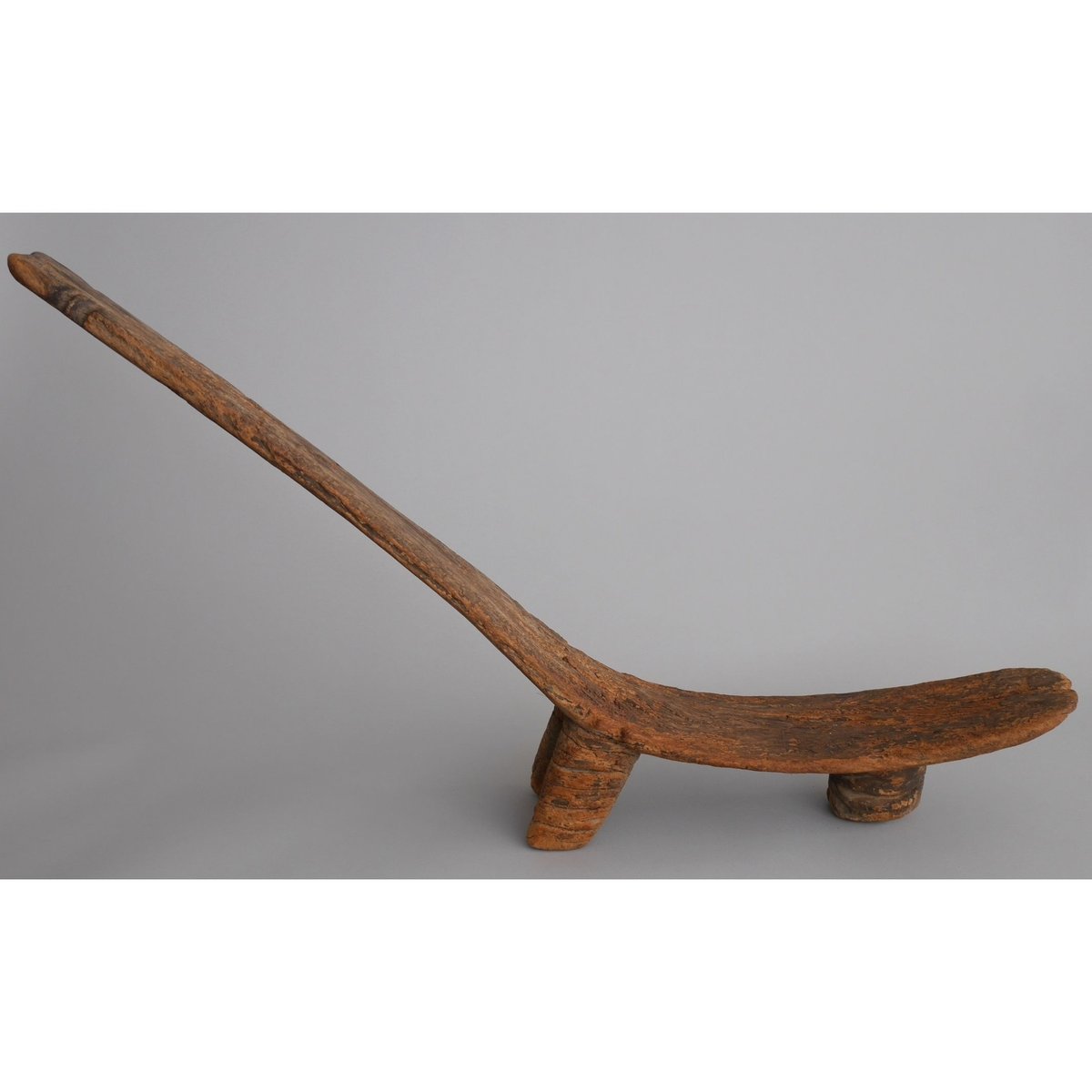 no6. 三本足の椅子 | AFRICAN ART MUSEUM SHOP no6. 三本足の椅子 | AFRICAN ART MUSEUM SHOP