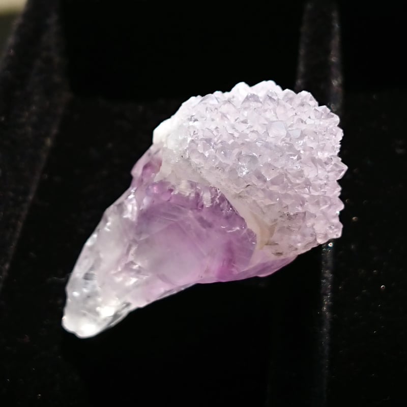 愛らしい手のひらサイズ～スノーキャップアメジスト | nijinowa stones