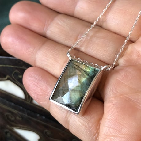 ローズカット　ラブラドライト　シルバーネックレス