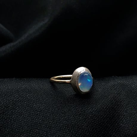9号　青さ際立つウォーターオパール18K＆シルバーリング
