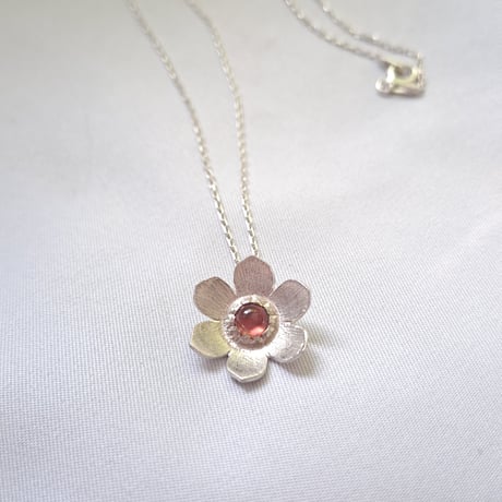 Bloom ピンクトルマリン フラワーシルバーネックレス