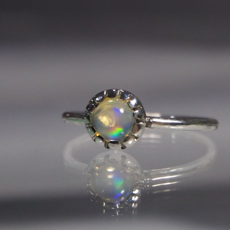 天然オパール3石シルバーリングS925純銀・主石5×5mm 楽天市場】「オパール」リング アンティークデザイン SILVER925
