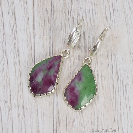 ナチュラルサファイア❤︎シルバーピアス