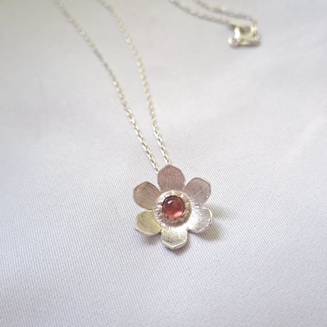 Bloom ピンクトルマリン フラワーシルバーネックレス