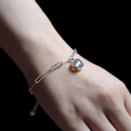 煌めくブルートパーズ シルバーブレスレット