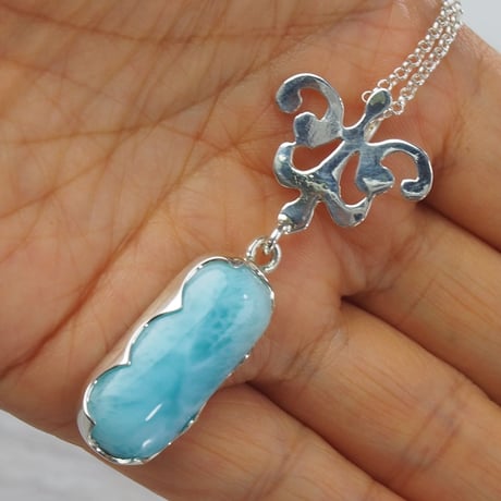 カリブの水色ラリマーネックレス