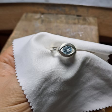 ブルートパーズ evil eye リング 11号