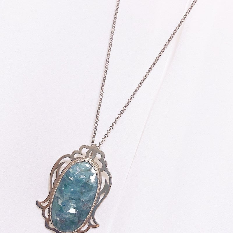 綺麗だな！こうのすけがパワー込めるカイヤナイトさん！ なんじゃこりゃー！カイヤナイト こうのすけがびっくりした綺麗な