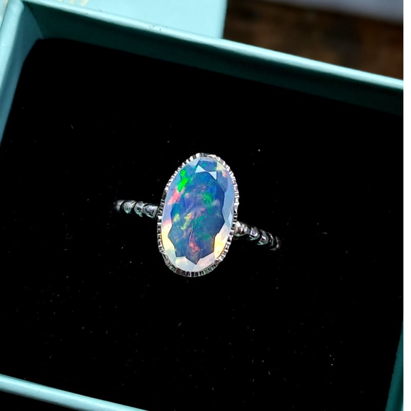 ポンチャンウォーターオパール リング K18WG ペアシェイプ 　15号 ポンチャンウォーターオパール リング K18WG ペアシェイプ 15号